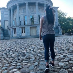 Meet your Posher, Pam